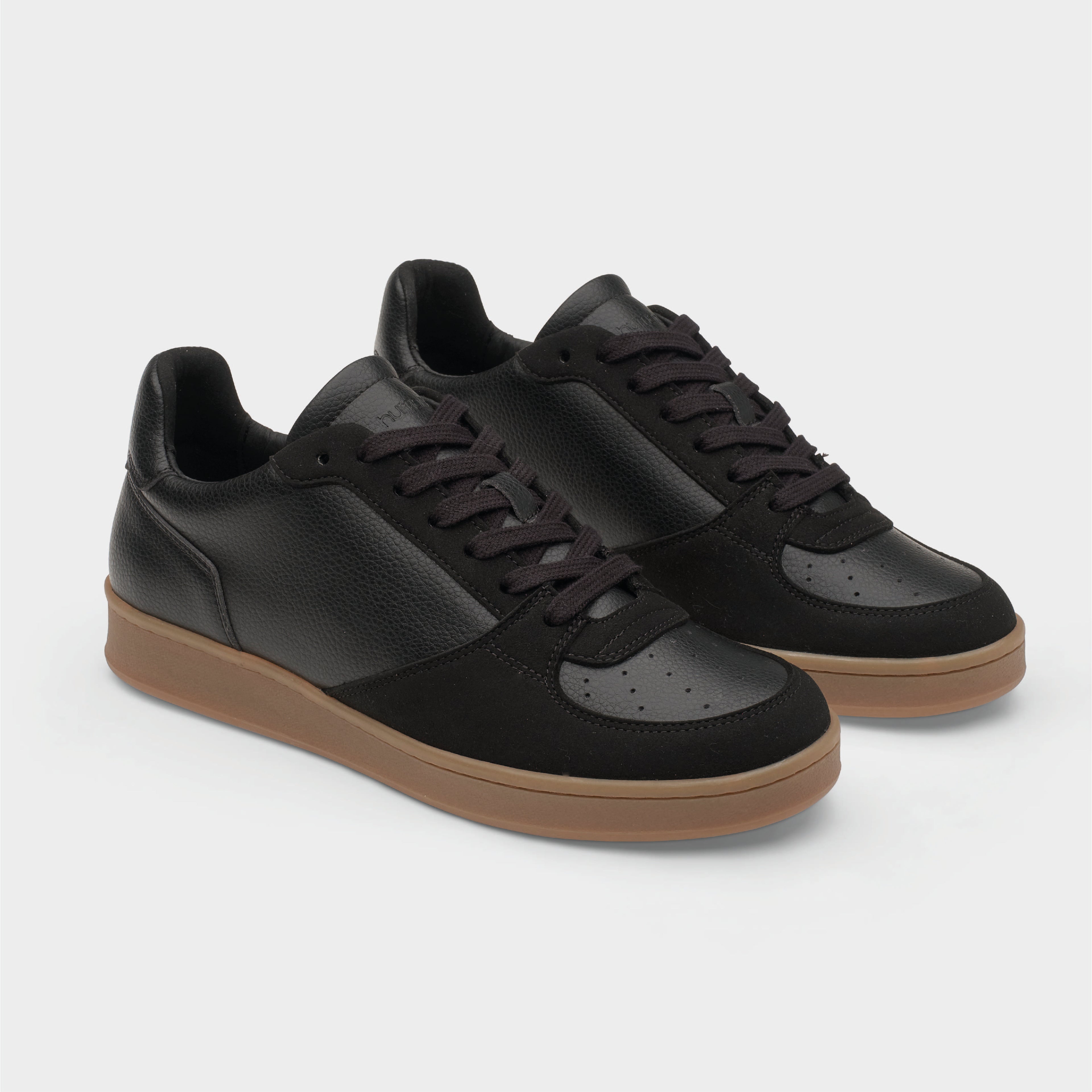 Eden V3 Sustainable Sneaker Black Front