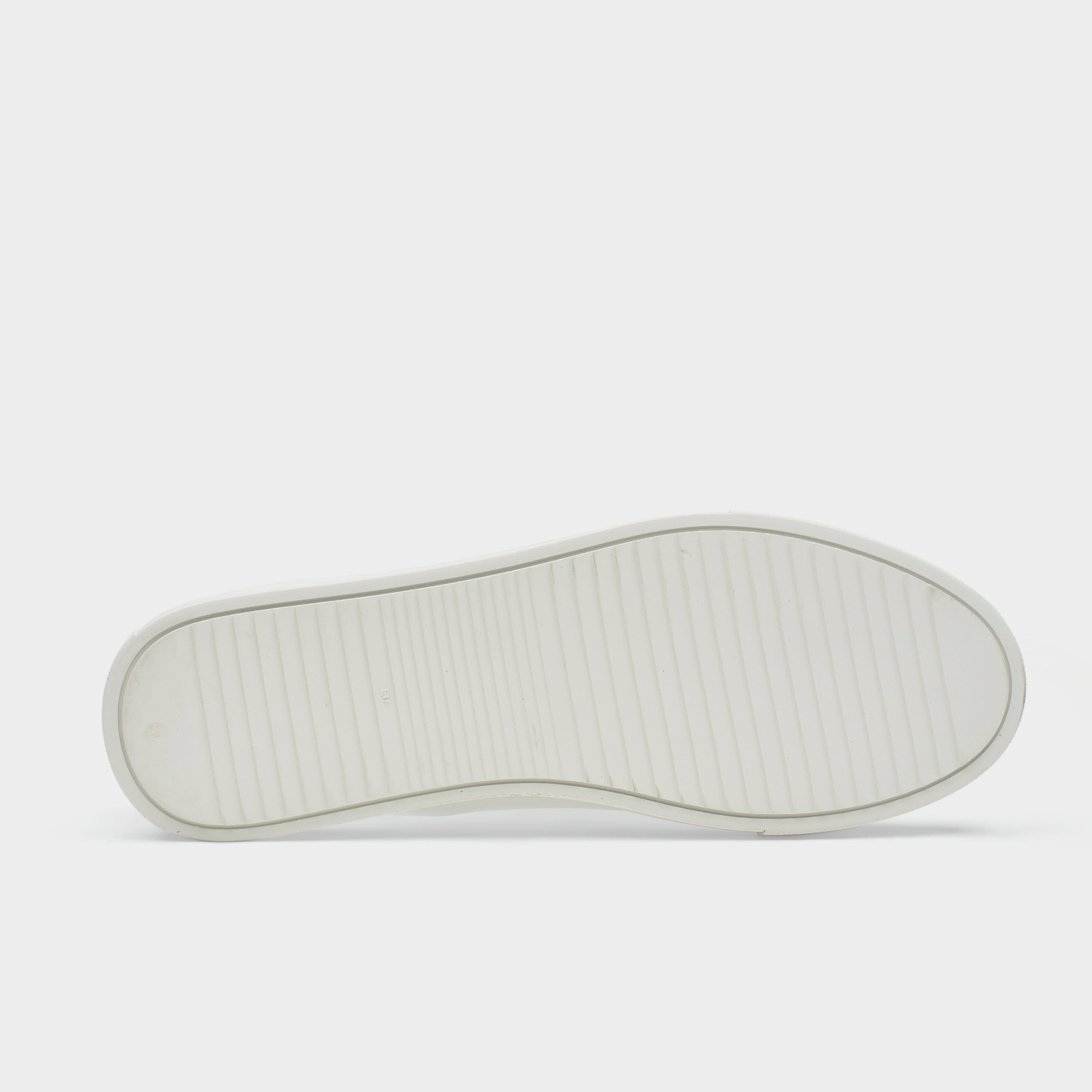 Tide V3 Sustainable Sneaker White Sole