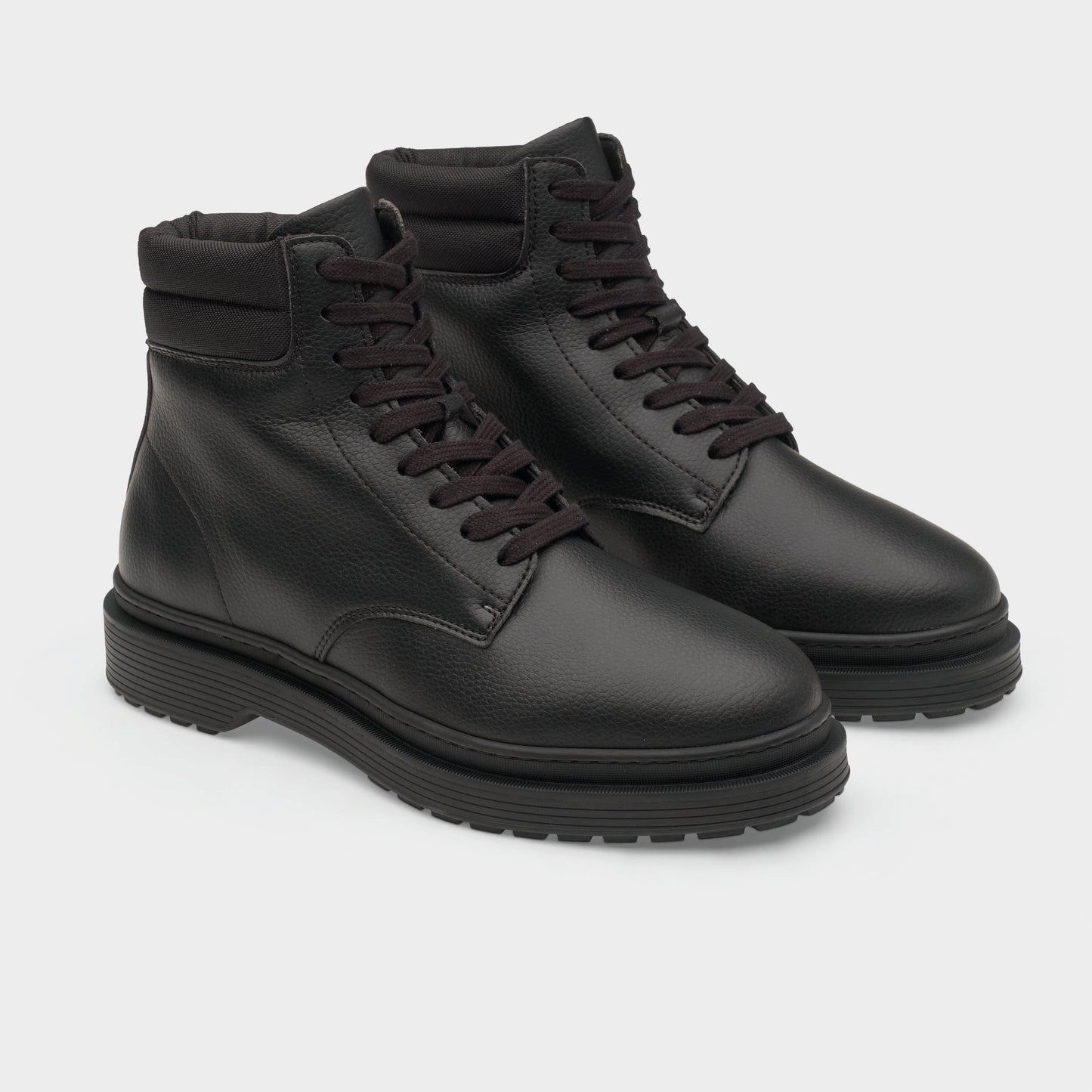 Revenge V2 Sustainable Boot Black Front