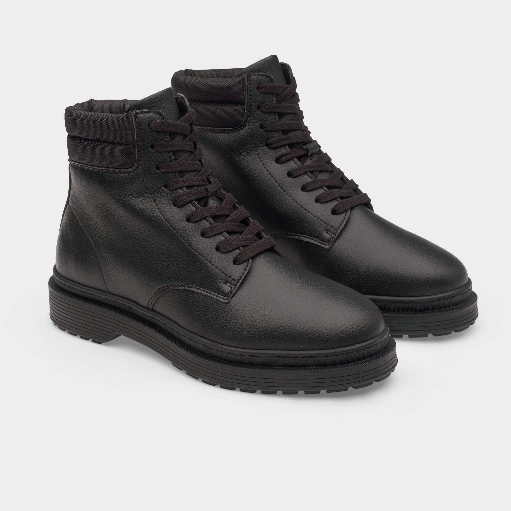 Revenge V2 Sustainable Boot Black Front