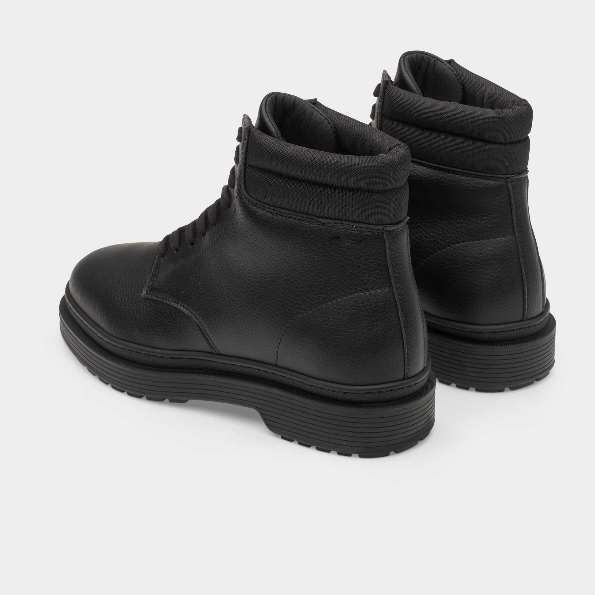 Revenge V2 Sustainable Boot Black Back